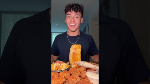Taco Bell’s NEWW Menu Items #tacobell #tacobellnewmenuitem #mukbang #asmr #foodie #viral #eatss