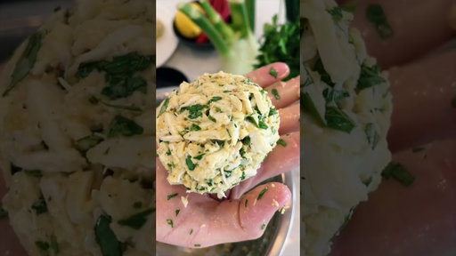 Katherine Wants ::  Crab Cakes