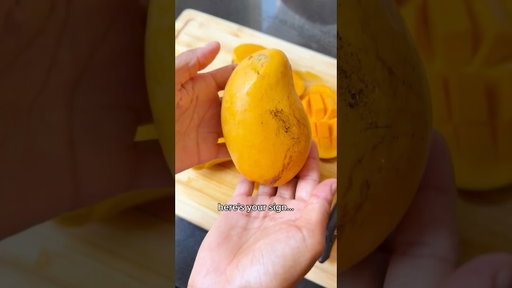 We’re in full Ataulfo mango mode right now, and a surplus harvest means they’re yours for 60% off!
