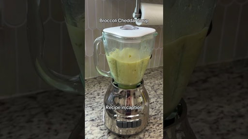 Soup szn is in full swing with this Broccoli Cheddar Soup
