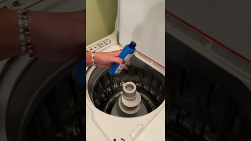 Grandma Sarah is here don’t you worry ❤️ #laundry #householdtips #lifehacks