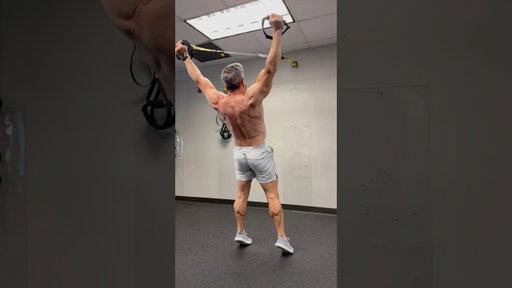 Longevity lives in strong lats and shoulders👌🏼 #back #fullbody #shoulders