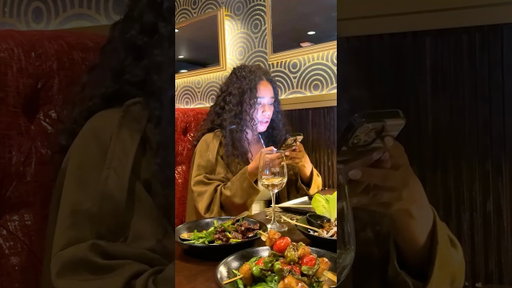 Mia & KJ pulled up for Wine Wednesday at P.F. Chang’s🍷✨ #pfchangs #winewednesday #wine