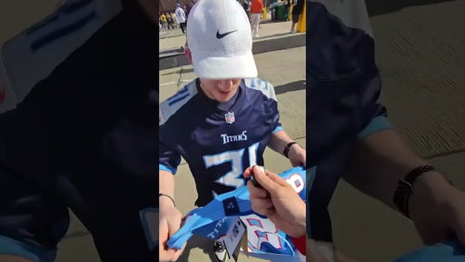 Coming through with the jersey upgrade in Pittsburgh 🔥🔥