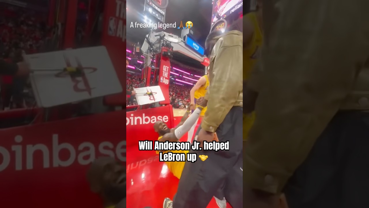 When LeBron realized it was Will Anderson Jr. 😂