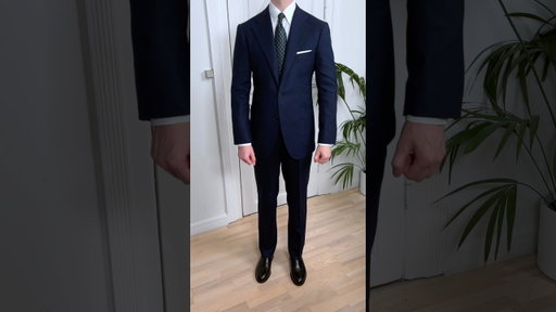 Let’s put together a semi-formal outfit featuring this stunning navy flannel suit 👌#menswear