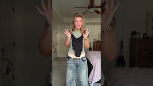 Okay I KNOW I need to try with other jeans 🐳 but like COME ON I feel like such a cutie patootie