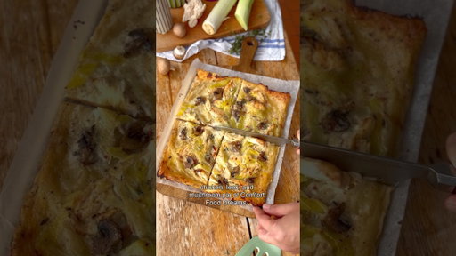 Upside Down Chicken, Leek & Mushroom Pie