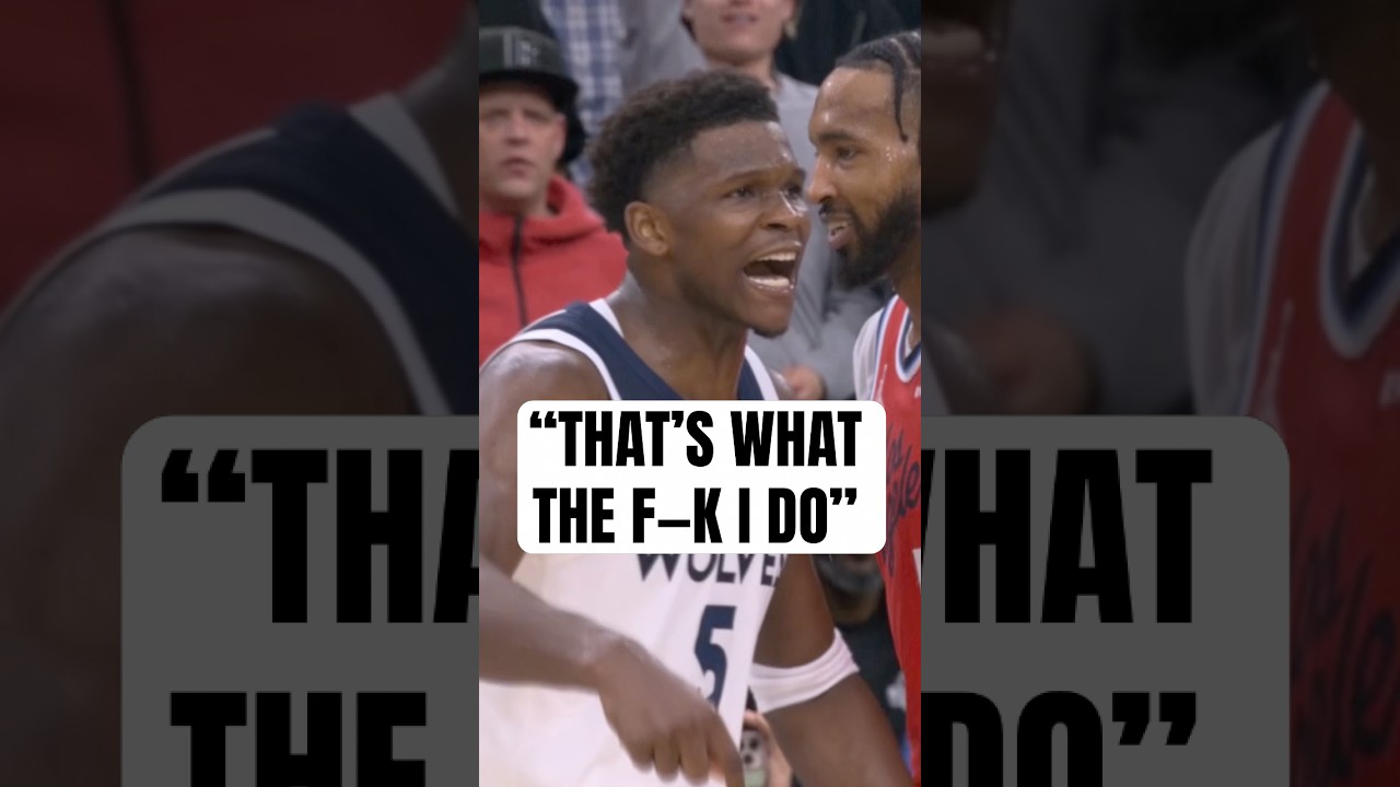 Ant talking to his HC after a clutch 3 🗣️