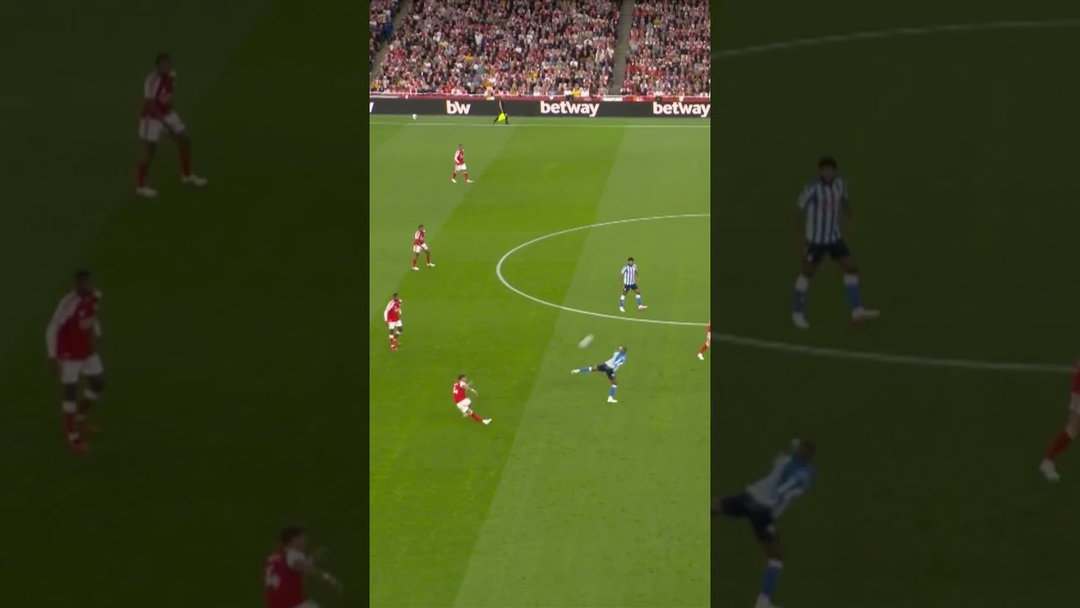 FIRST ARSENAL GOAL OF THE SEASON!