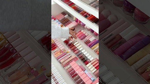 pack my makeup with me 🩰✨ #makeup #makeupcollection #packing #asmr #beauty