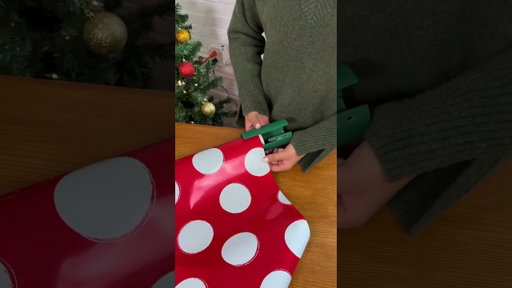 81 days until Christmas! 🎄 #giftwrapping #christmas #gadgets #inventions #hacks #momlife #need