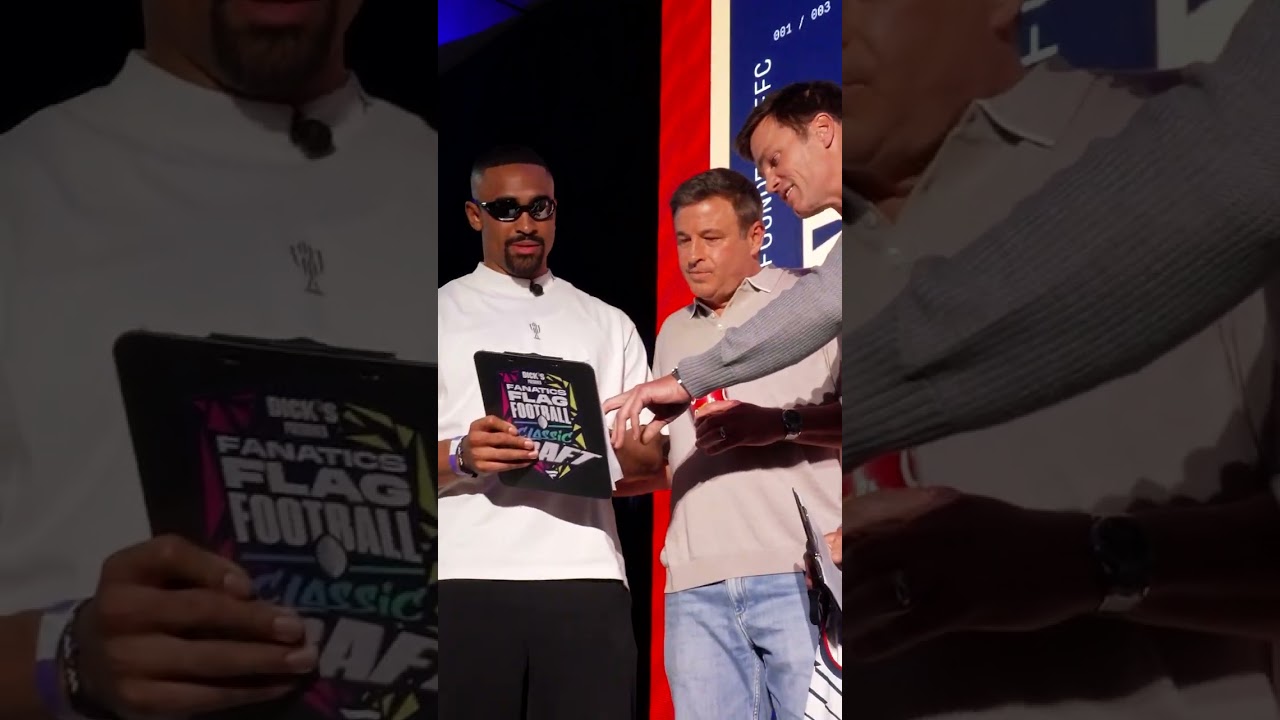 Tom Brady, Todd Graves and Jalen Hurts draft Alvin Kamara at the Fanatics Flag Football Draft