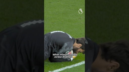 Alisson Copying Pickford 😅