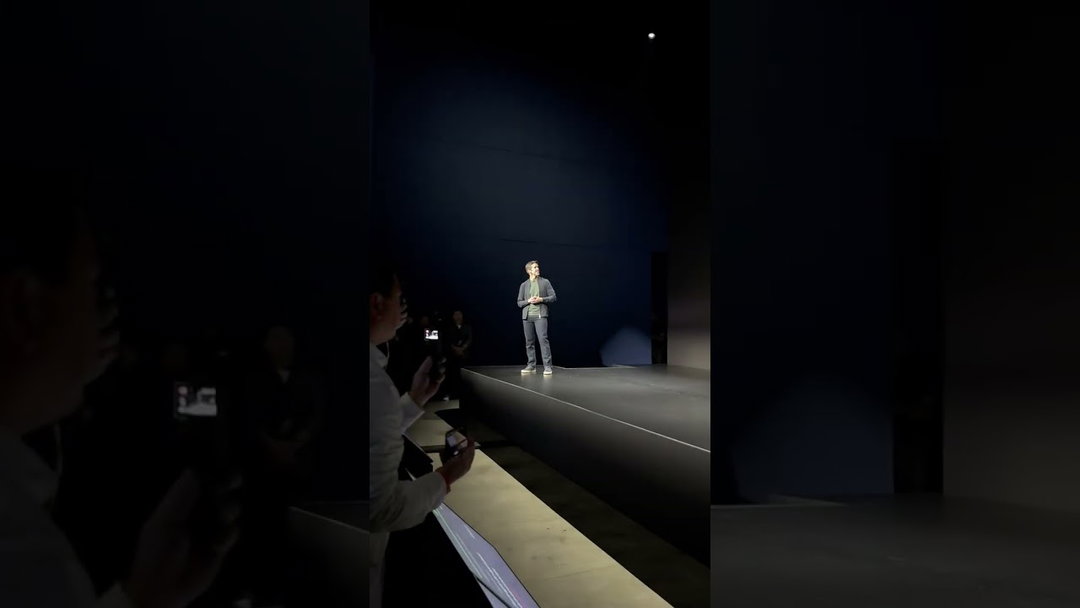 New OLED MacBook Pro!!