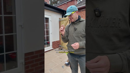 Snapping cheap screws in Iroko #diy #homeimprovement #woodworking