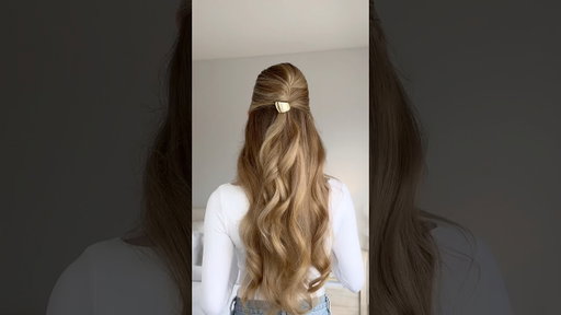 EASY HALF UP HAIRSTYLE❤️ #halfuphairstyle #easyhairstyle #hairtutorial #fallhairstyle