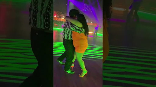 While you’re in therapy this foo is living his best life 💃🕺🪩
