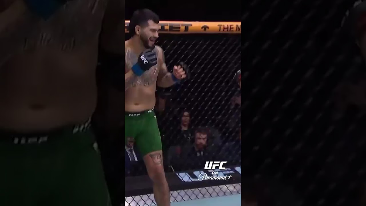 Sean Strickland and Anthony Hernandez were throwing in Round 1! 🤩 #UFCHouston #UFC #UFCIndia