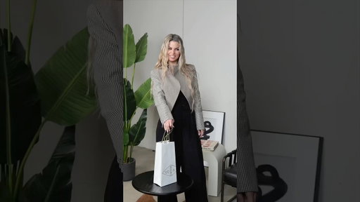 Van Cleef Unboxing✨ Shop all my favorites in my bio! 🛍️ #luxuryfashion #vancleef #ootd #style #skit
