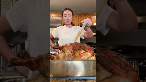 Happy thanksgiving!!! We’re making a JUICY turkey 🦃 #thanksgivingturkey