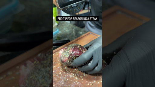Pro tip for seasoning any steak #food
