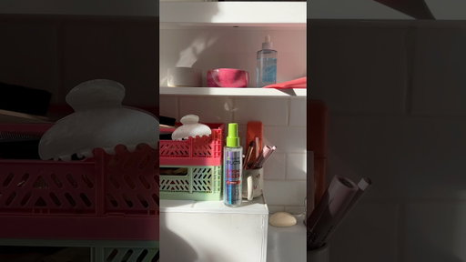 Facile d’avoir des cheveux de princesse avec le spray Diamond Sleek de @garniercanada  ✨💚