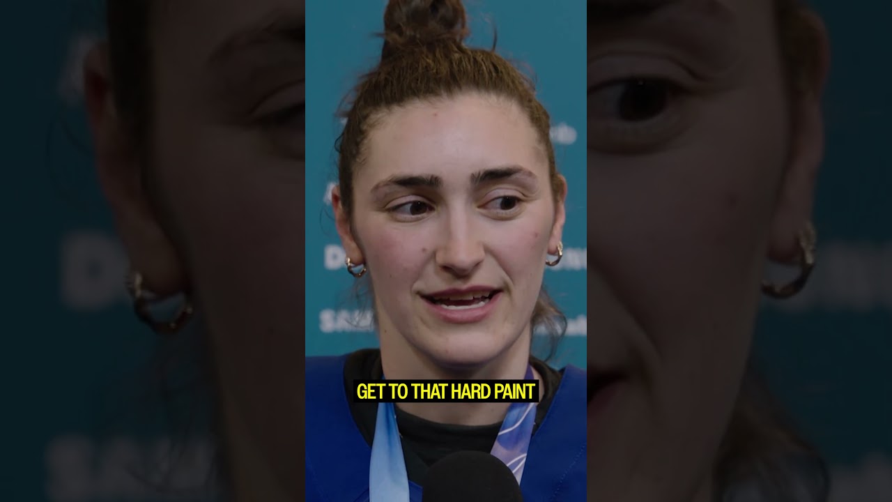 Hilary Knight ➕ Laila Edwards 🟰 CLUTCH 🇺🇸