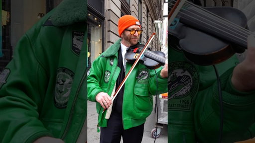 random passerby is an INSANE violinist 🤯 @Bobbyhawkviolin