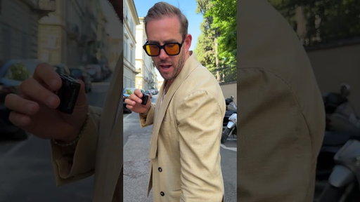 Hello from day 2 PITTI UOMO ! And wow this is one of my favourite fits. Custom Dormeuil from TA