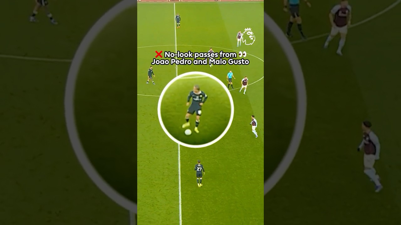 No-Look. No Problem. 😏