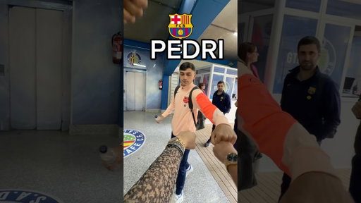 ¿con quién te gustaría chocar el puñito? 👊🏽#barcelona #futbol #jugadores #barça #challenge