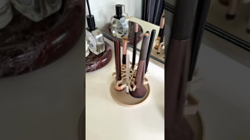 My husband 3D printed me a makeup brush drying rack I didn’t know I needed #3dprinting #girlproblems