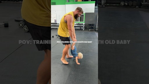 POV: Training with an 11 month old 😂💪🏼 #GymMom #MomLife