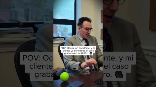 📹💥 POV: Ocurre un accidente... ¡y mi cliente grabó TODO el caso en su GoPro! 😃⚖️