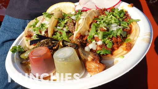 Legendary Tacos & Chilaquiles From The Back Of A Liquor Store? - Ventura Taco Tour