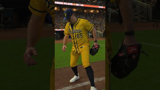 What It’s Like Pitching For The Savannah Bananas