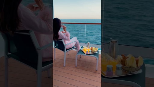 Could this be the best way to start the day on a cruise? We think so. 😌