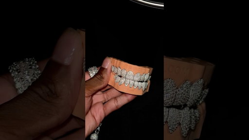 These got me acting DIFFERENT (ICED OUT GRILLZ) ICEGIANT review