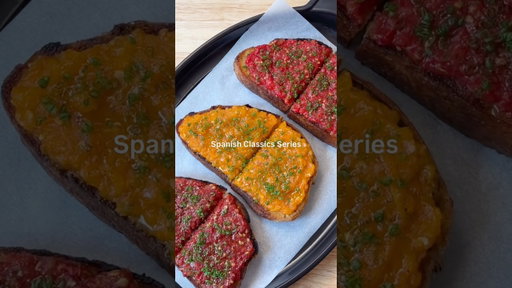 How to Make Pan Con Tomate - SPANISH CLASSICS 🇪🇸 ep. 3 #pancontomate #recipe #shorts