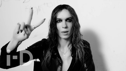 2hollis shares his surprising music obsessions, songs he wishes he wrote, and more | i-DJ