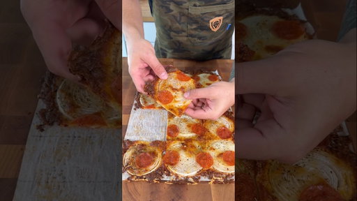 Crispy onion crust pizza 🍕 #shorts