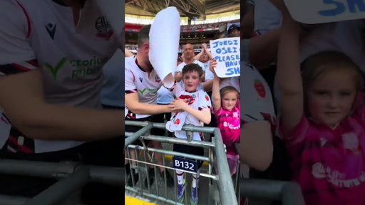 Imagine getting your captain’s shirt after winning the play-off final 🥹