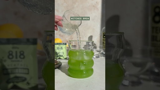 818 Tequila Witches Brew 👻 - Spooky Halloween Cocktail