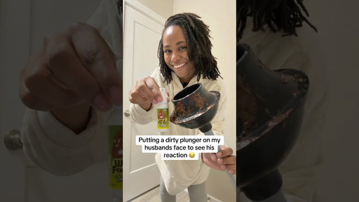 Dirty Plunger Prank on Husband🤣