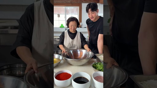 How A Kimchi Master Makes Kimchi
