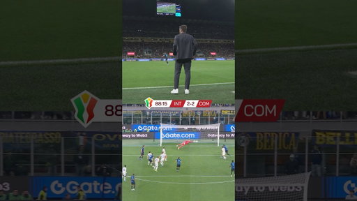 WILD reactions after last-minute winner 🤯