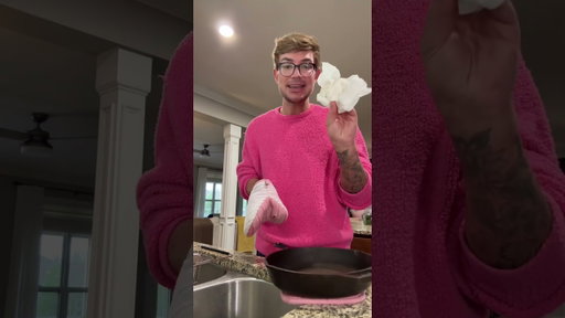 this is how I keep my pan seasoned #cooking #cookingtips