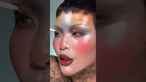 How to do a gloss effect without using any lip/face gloss