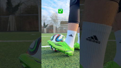 LEARN THIS VIRAL MESSI FREE KICK!!